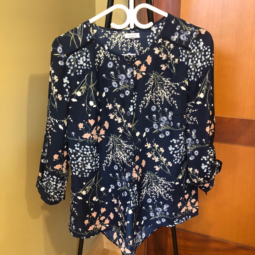 Beautiful blue floral blouse MP